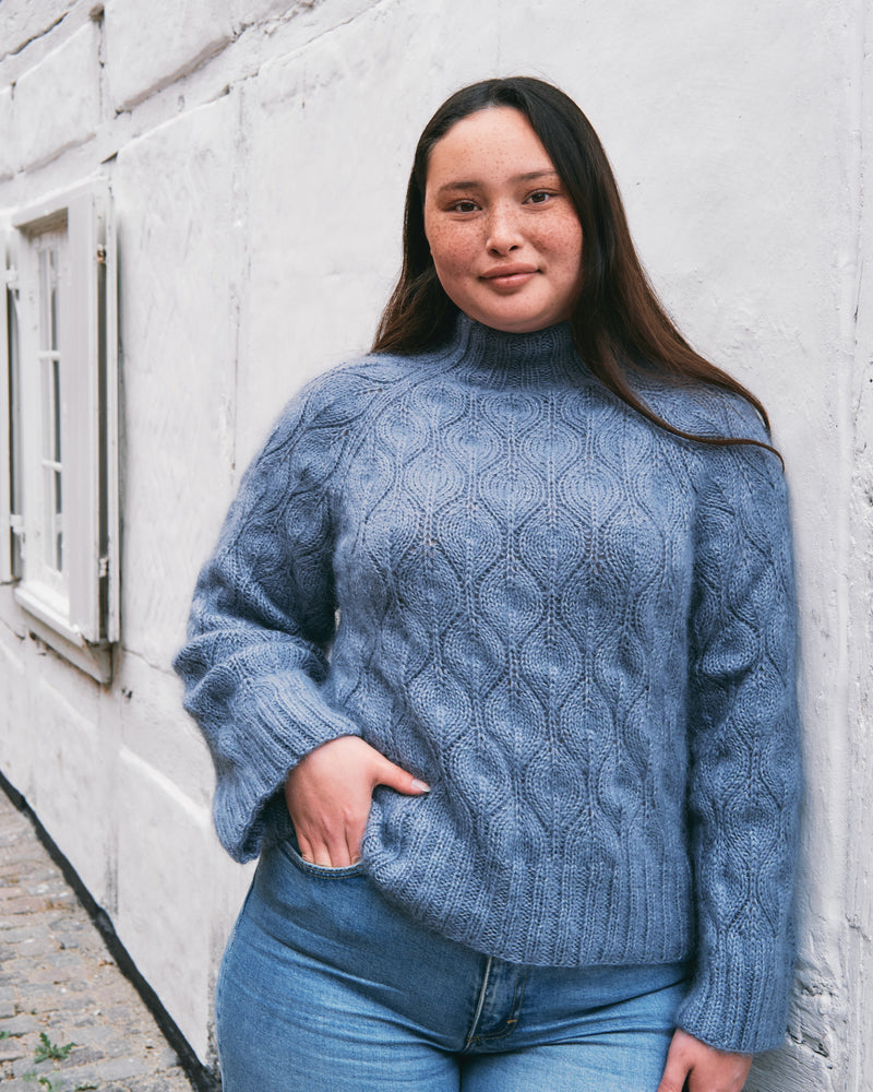Olive Turtleneck – Strickanleitung & Garnpaket