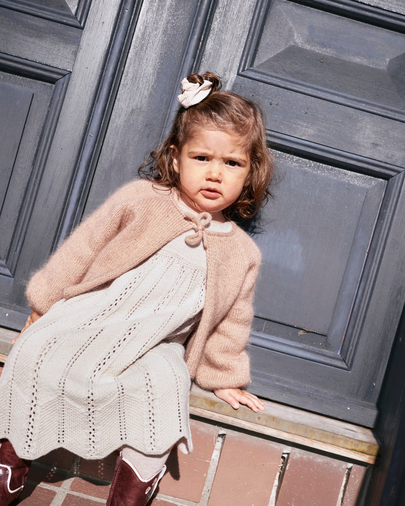 Audrey Cardigan (Kinder) – Strickanleitung & Garnpaket - BONIFAKTUR - Kleinste -Audrey Cardigan Kinder