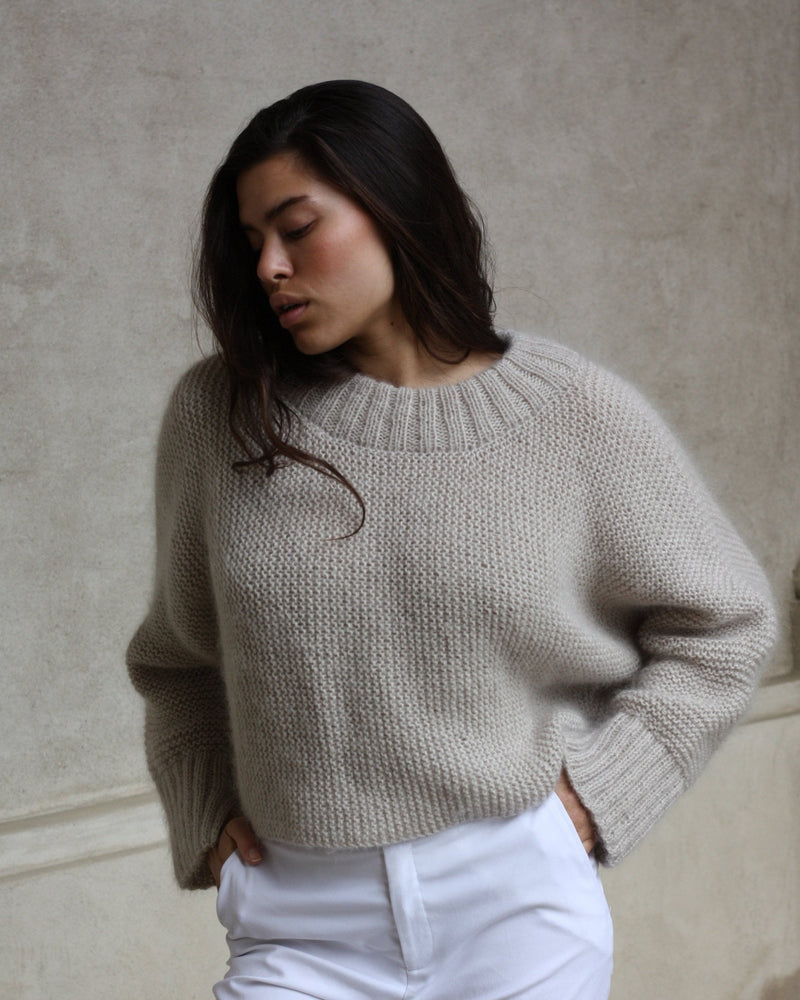 Hannah Sweater – Strickanleitung & Garnpaket - BONIFAKTUR - Kleinste -Hannah Sweater – Strickanleitung & Garnpaket - BONIFAKTUR