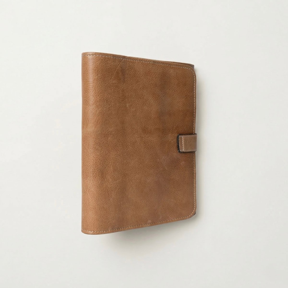 RE:DESIGNED Project 14 - Nadeletui - BONIFAKTUR - Taupe - farbe_taupe