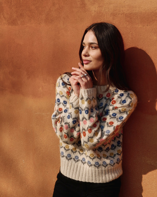 Anemone Sweater – Strickanleitung & Garnpaket für Erwachsene
