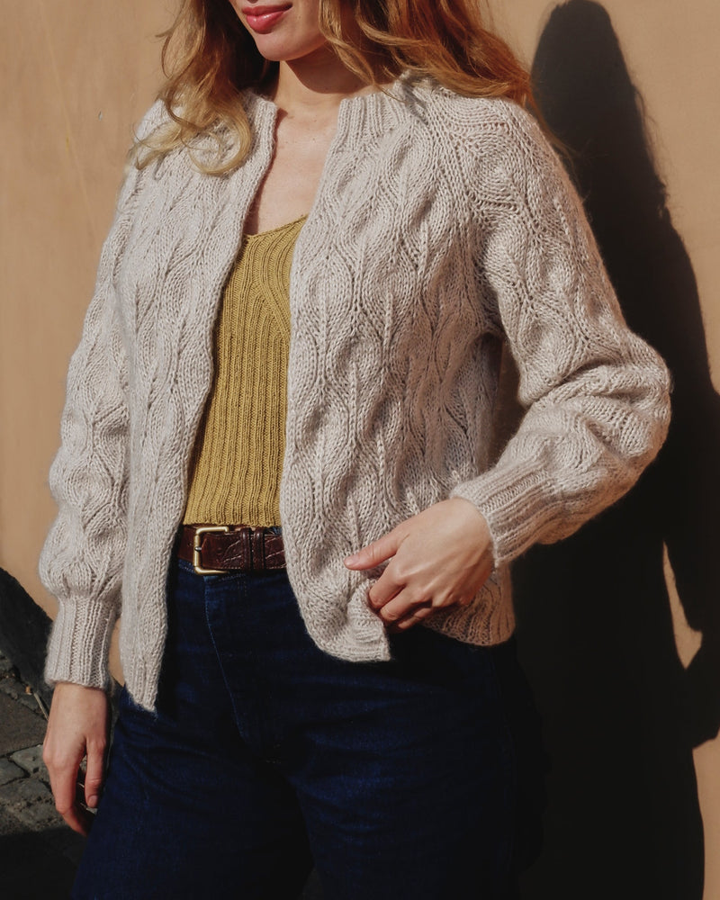Olive Cardigan – Strickanleitung & Garnpaket - BONIFAKTUR