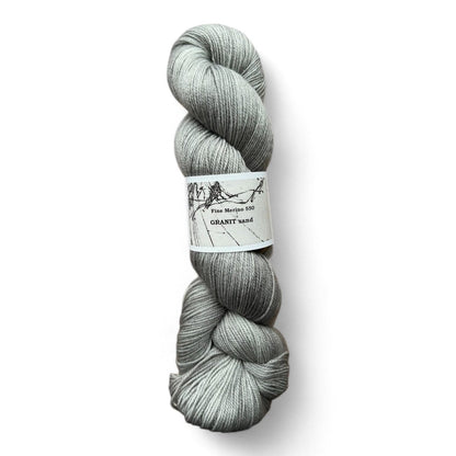 Atelier Franziska Uhl Fine Merino 550 - BONIFAKTUR - GRANIT sand - Atelier Franziska Uhl Atelier Franziska Uhl Fine Merino 550 GRANIT sand