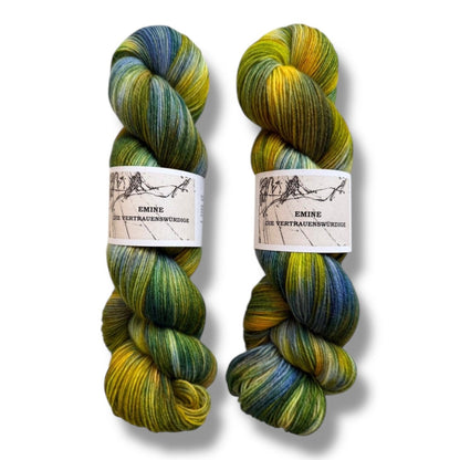 Atelier Franziska Uhl HANDGEFÄRBTE SOCKENWOLLE - TRUE SOCK - BONIFAKTUR - Emine - Die Vertrauenswürdige - Atelier Franziska Uhl HANDGEFÄRBTE SOCKENWOLLE - TRUE SOCK