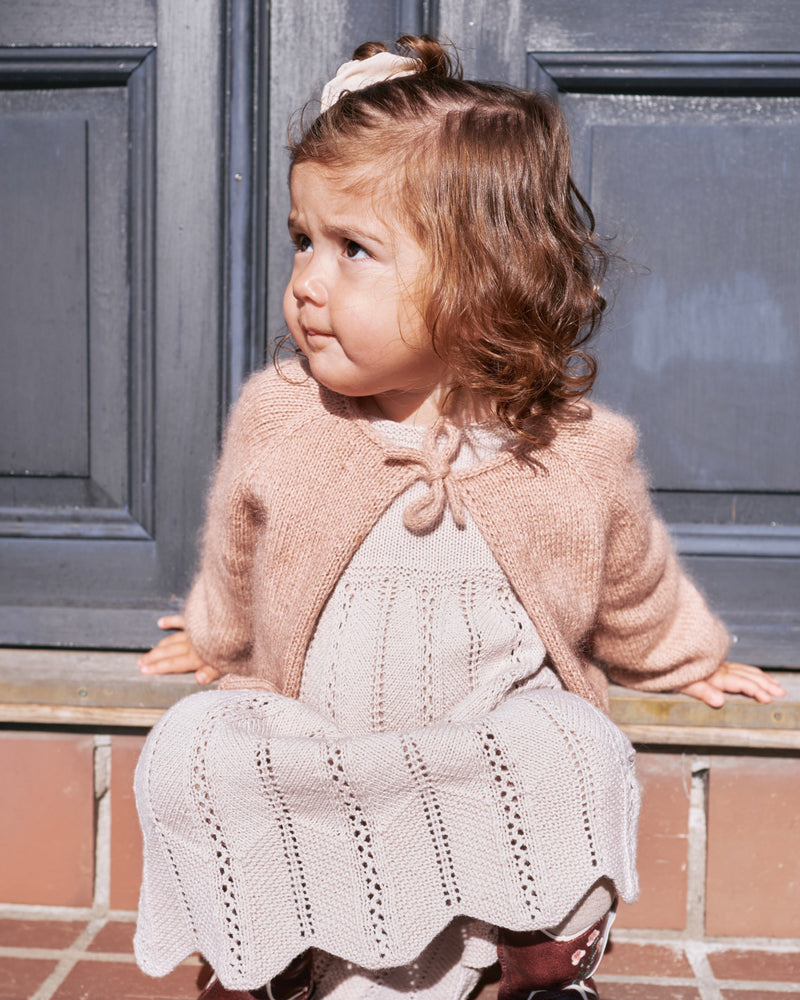 Audrey Cardigan (Kinder) – Strickanleitung & Garnpaket - BONIFAKTUR - Kleinste -Audrey Cardigan Kinder