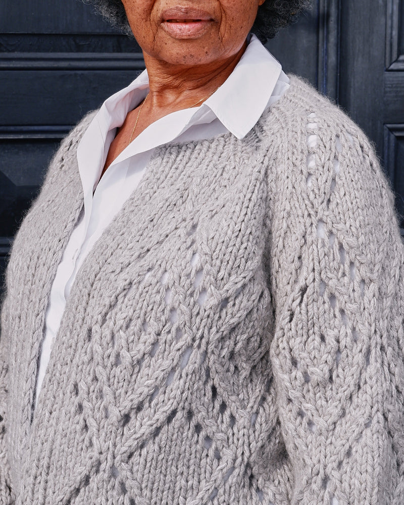 Clotilde Cardigan – Strickanleitung & Garnpaket - BONIFAKTUR - Kleinste -Clotilde Cardigan – Strickanleitung & Garnpaket - BONIFAKTUR