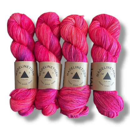 Madelinetosh Tosh Merino Light - BONIFAKTUR - Plastic Flamingo - Madelinetosh Tosh Merino Light