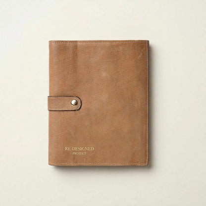 RE:DESIGNED Project 14 - Nadeletui - BONIFAKTUR - Taupe - farbe_taupe