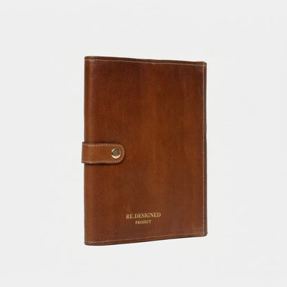 RE:DESIGNED Project 14 - Nadeletui - BONIFAKTUR - Walnut and Gold - farbe_walnut - and - gold