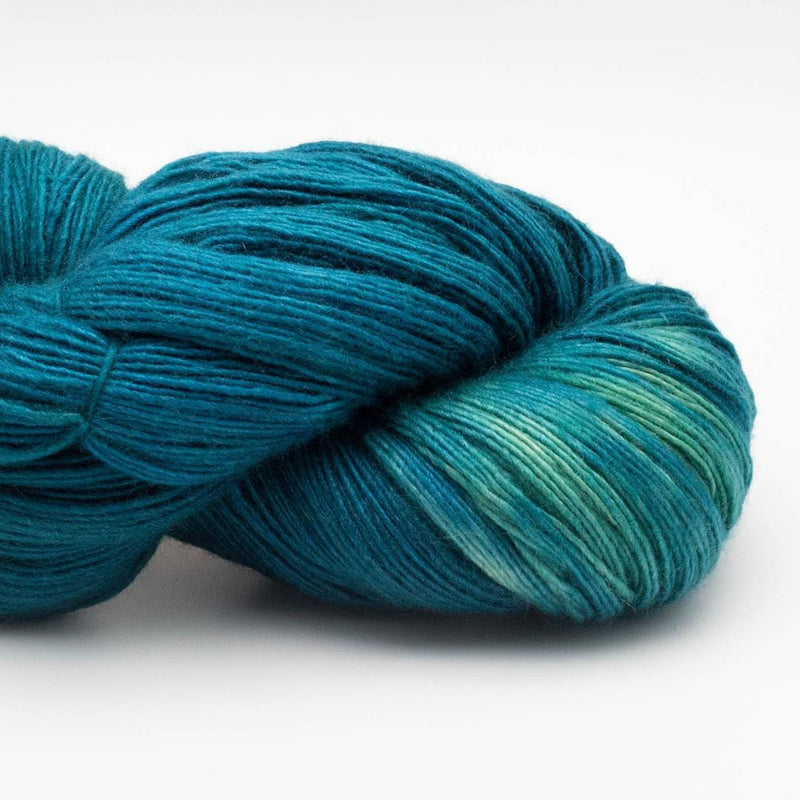 Manos del Uruguay Fino - BONIFAKTUR - Peacock Plume - Manos del Uruguay Manos del Uruguay Fino Peacock Plume